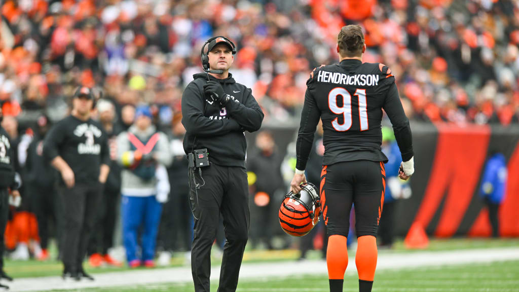 Stunning fumble return TD for Bengals beats Ravens, keeps