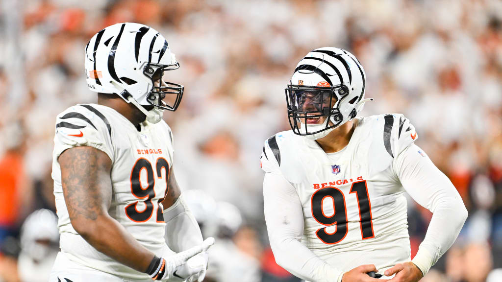 WATCH: Titans' Jeffery Simmons gets involved in fight with Bengals  O-linemen during Week 4 game