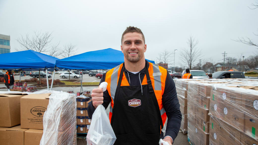 Taste of the Bengals – Freestore Foodbank – Freestore Foodbank in  partnership with the Cincinnati Bengals, hosts a dinner by the bite event  with local restaurants. This hometown celebration brings fans, players