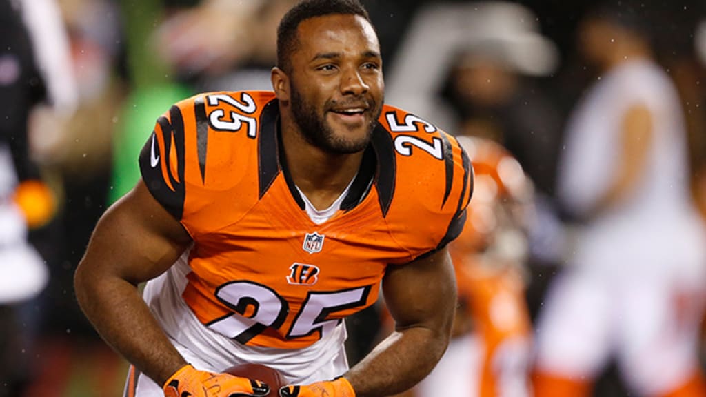 Giovani Bernard, Vontaze Burfict injuries: Cincinnati Bengals players  likely out Sunday - Sports Illustrated