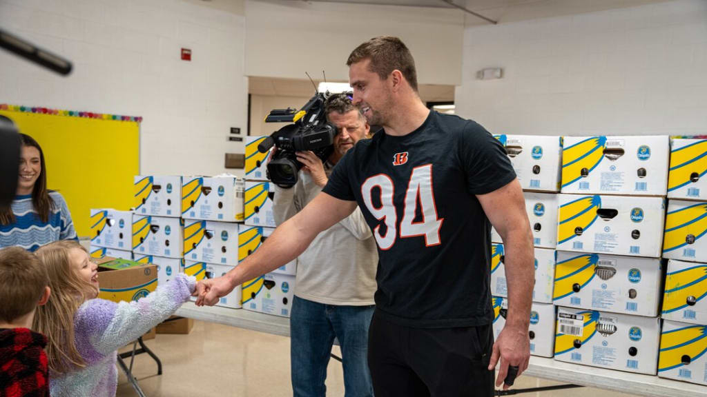 Bengals' Sam Hubbard nominated for NFL Man of the Year