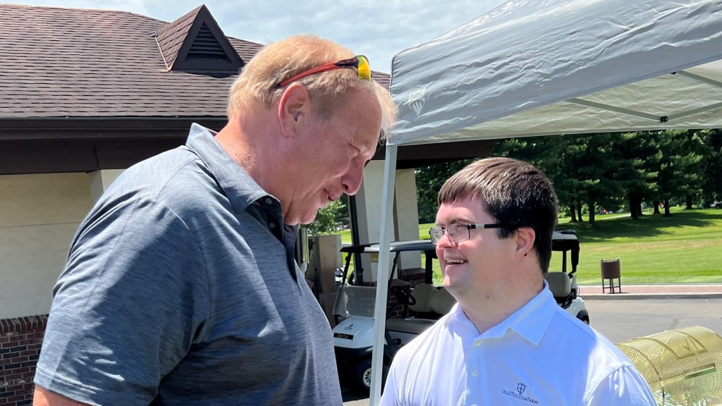 Cincinnati Bengals legend Ken Anderson will host virtual happy hours to  boost the Ken Anderson Alliance, a foundation for adults with developmental  disabilities.