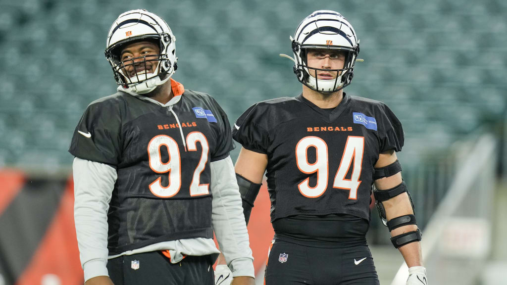 Cincinnati Bengals defensive end B.J. Hill (92) warms up before an