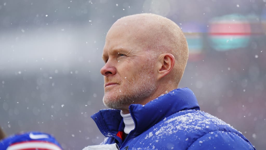 Watch: Bills' Sean McDermott helps deliver scholarship to William & Mary  player 
