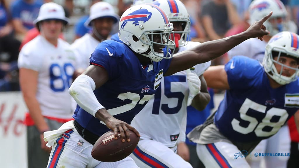 Tre'Davious White, Mitch Morse, Ty Nsekhe practicing for Buffalo