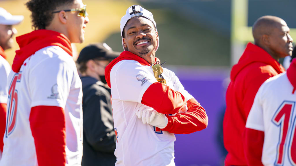 Buffalo's Pro Bowl Stars Stefon Diggs and Dion Dawkins Jubilant Over New OC  Ken Dorsey: 'Going To Have To Shoot Him A Text And Talk Some Smack To Him'  - EssentiallySports