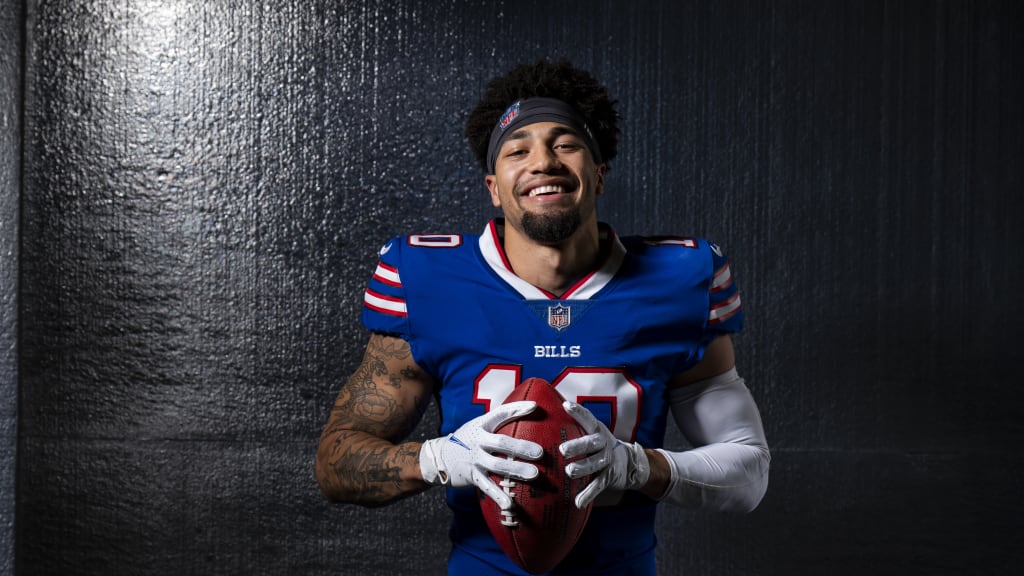 Buffalo Bills wide receiver Khalil Shakir (10) looks on during pre