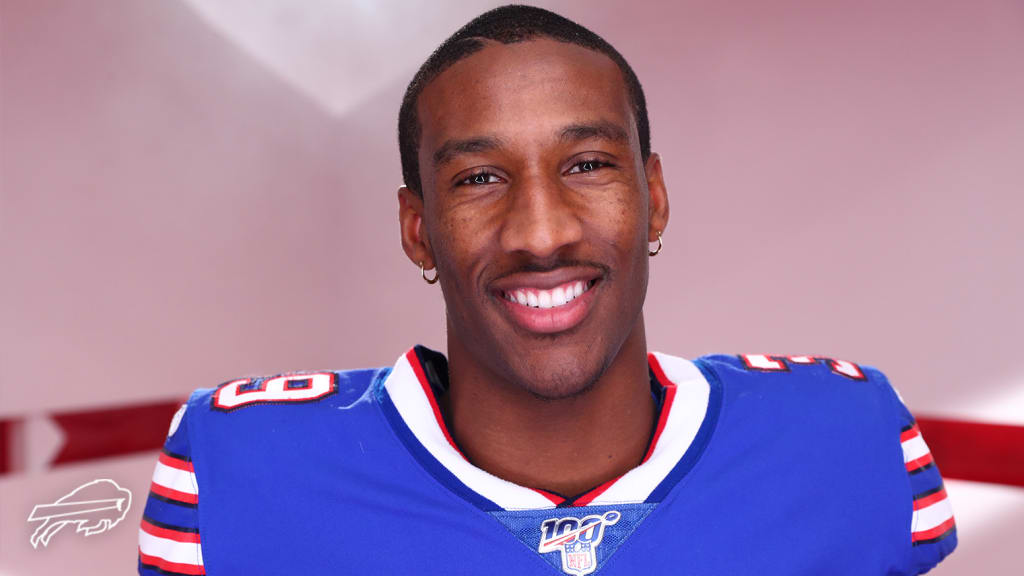 Buffalo Bills cornerback Levi Wallace (39) urges the crowd during