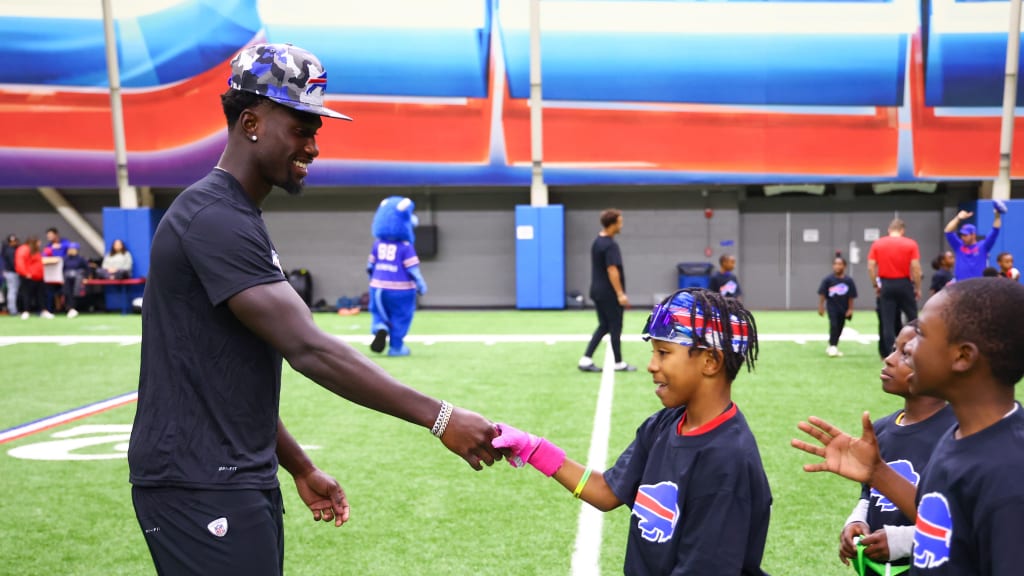 How Bills fans can help Kaiir Elam and Stevie Johnson collect