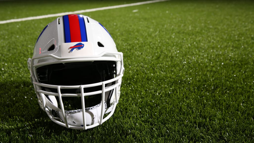 Buffalo Bills waive CB Cameron Dantzler, sign CB Kyron Brown