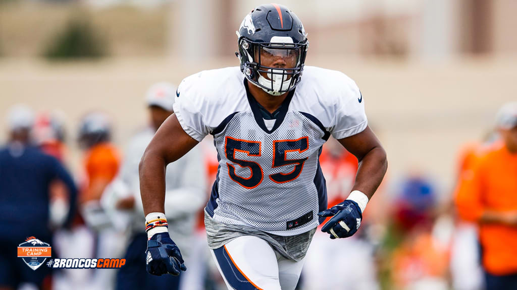 Broncos cut De'Angelo Henderson, keep Paxton Lynch