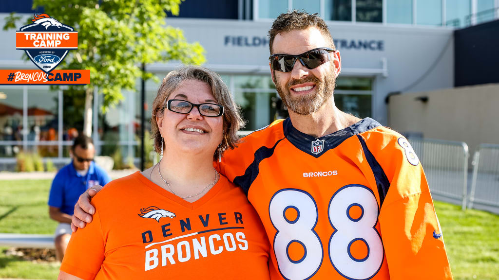 Broncos training camp rewind, Day 1: 'Competitiveness' buzzword for coach  Nathaniel Hackett during red zone work – Greeley Tribune