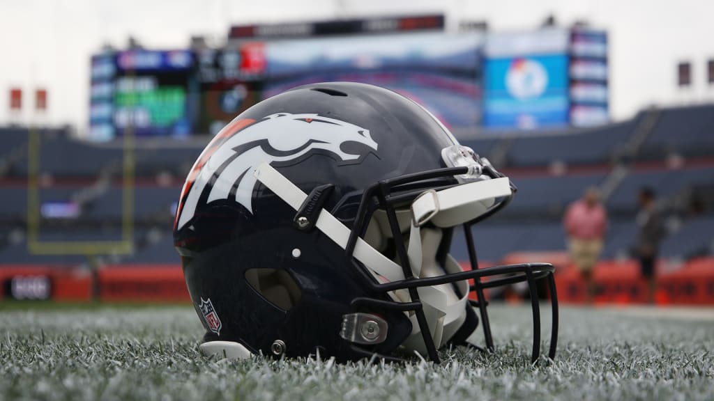 Denver Broncos owner Pat Bowlen sports one of his Super Bowl rings prior to  start of Broncos game with the New England Patriots at the AFC divisional  playoff game at Invesco Field