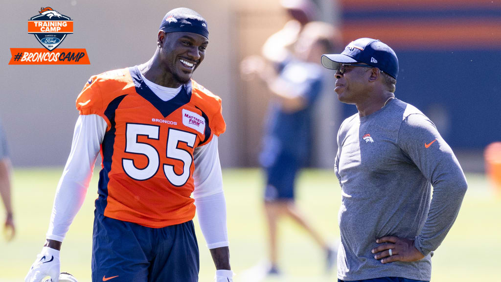 Broncos sign two-time Super Bowl champ Frank Clark to one-year deal: report