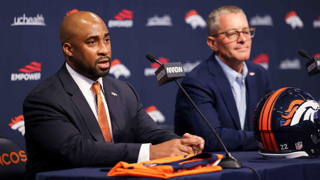 From a football standpoint, this is the greatest place on earth': President  Damani Leech and former Broncos tour the Pro Football Hall of Fame