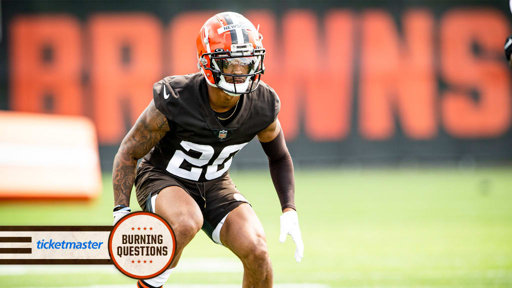 These 2 players are mentoring Browns CB Greg Newsome II