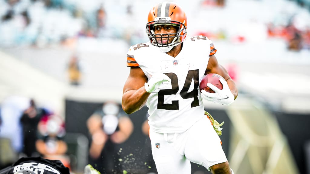 Cleveland Browns on X: .@NickChubb21 is now averaging 102.7 rushing yards  per game 