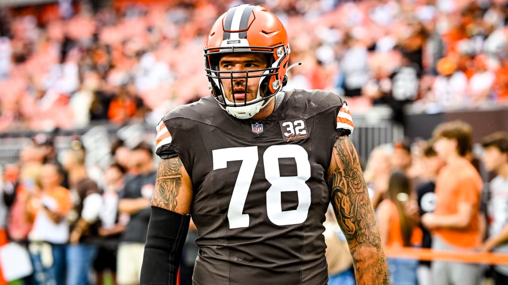 Browns OT Jack Conklin injures knee in opener against Bengals