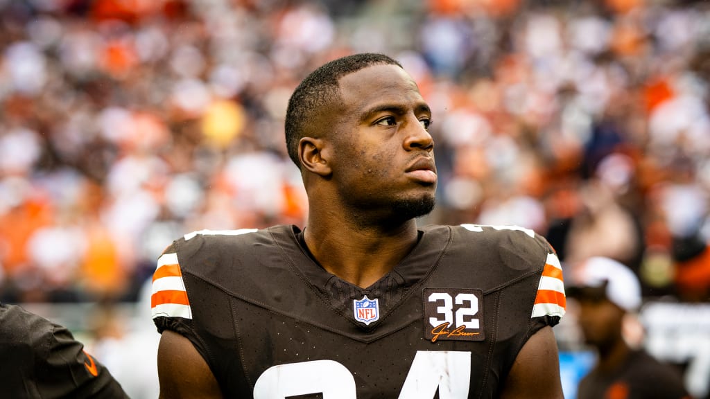 Browns Give Update on Nick Chubb After Surgery - Sports Illustrated  Cleveland Browns News, Analysis and More