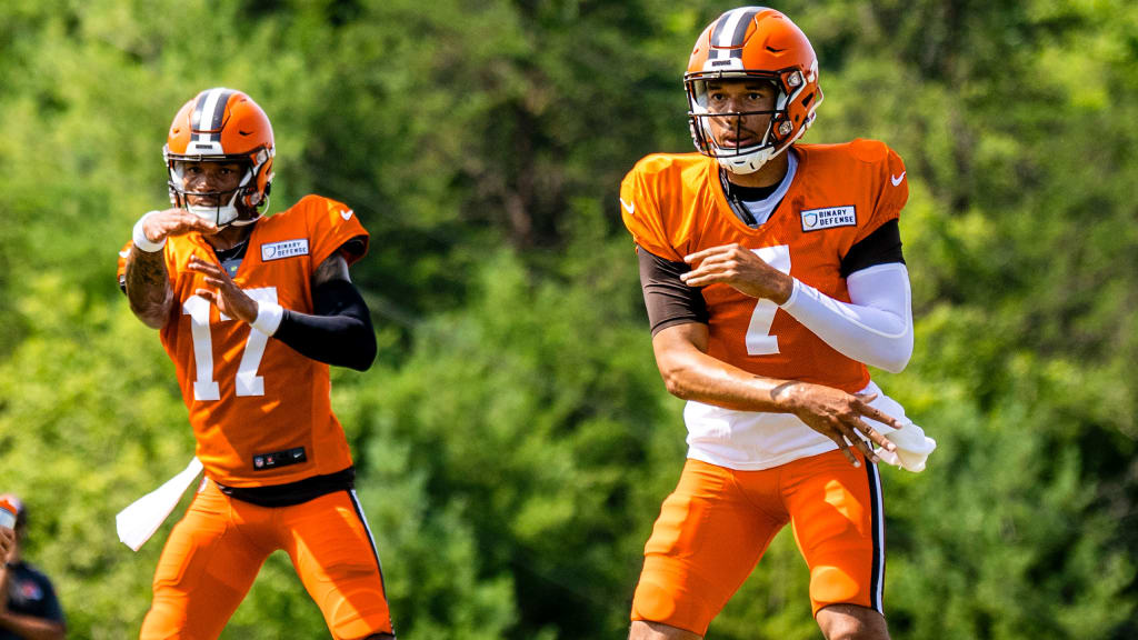 Browns rookie Thompson-Robinson content to learn from Watson, Dobbs