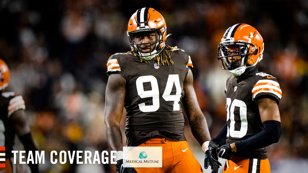 Browns defensive end Alex Wright is learning everything he can from Myles  Garrett and Jadeveon Clowney 