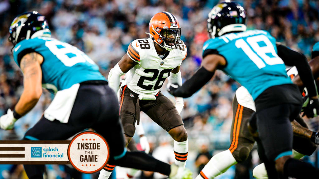 Jeremiah Owusu-Koramoah steals the show, and other takeaways from the  Browns' 23-13 victory over the Jaguars 