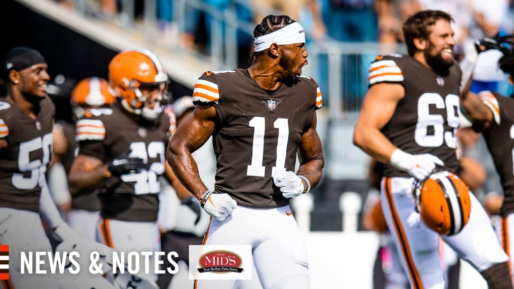 Cleveland Browns wide receiver Donovan Peoples-Jones (11) walks off of the  field at half time during an NFL football game against the Tampa Bay  Buccaneers, Sunday, Nov. 27, 2022, in Cleveland. (AP