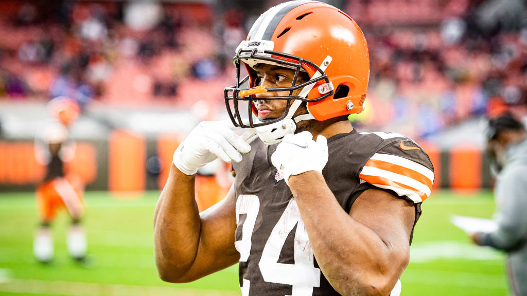 Bulldogs In The NFL - Image 28: Cleveland Browns running back Nick Chubb  watches during warm-ups before an NFL football game between the Buffalo  Bills and the Cleveland Browns, Sunday, Nov. 10