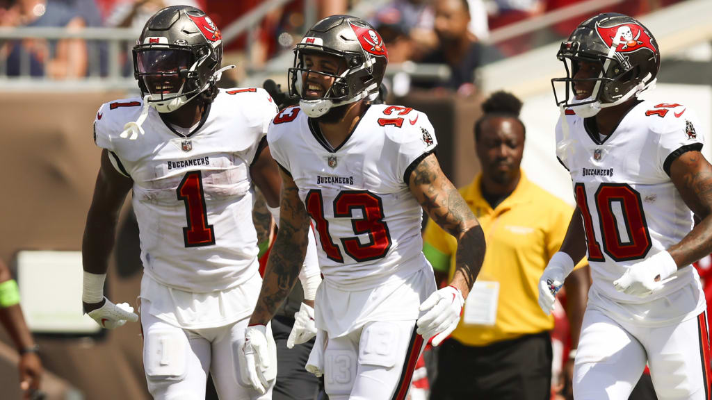 Bucs News: Mike Evans torches Panthers secondary en route to