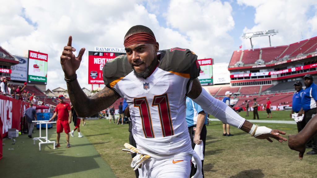 Ryan Fitzpatrick brings back the DeSean Jackson fit for Bucs-Ravens