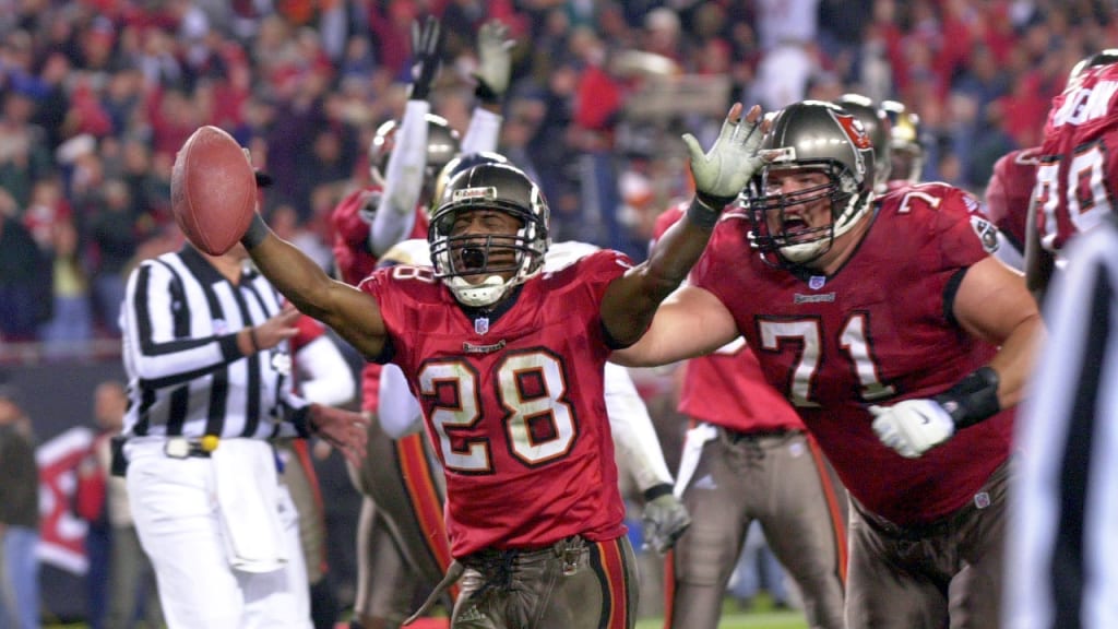 Buccaneers Revenge, Buccaneers vs. Rams, Week 16, 2000