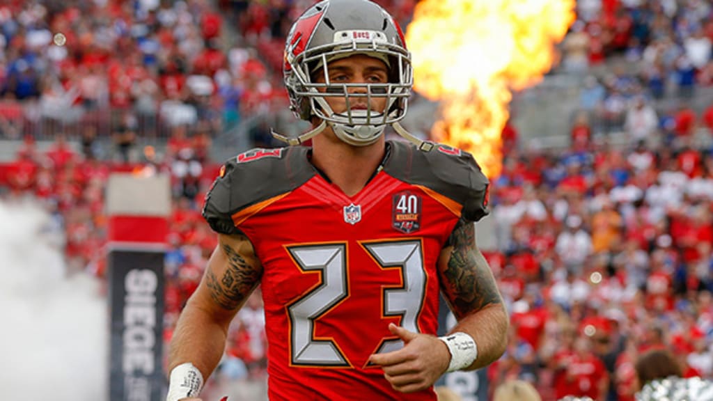 Should the Bucs have played S Chris Conte with the knee injury