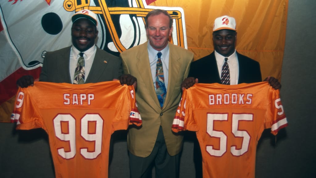 Tampa Bay Buccaneers - On this day in 1995, the Tampa Bay Buccaneers  drafted future Hall of Famers Warren Sapp and Derrick Brooks! #BOOM  #SiegetheDay #FlashbackFriday