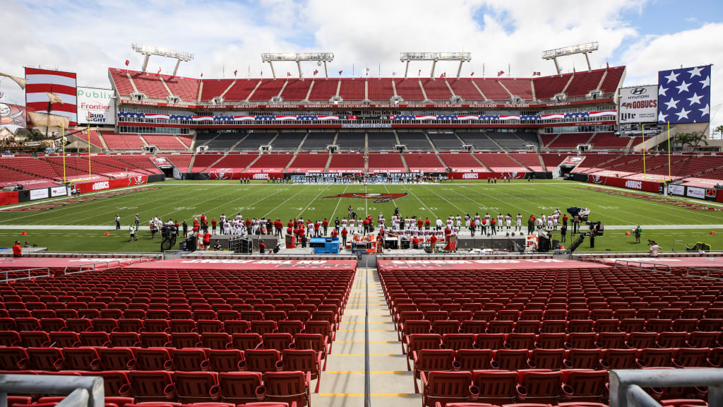 Bucs fans thrilled to be back in the stands at Raymond James stadium