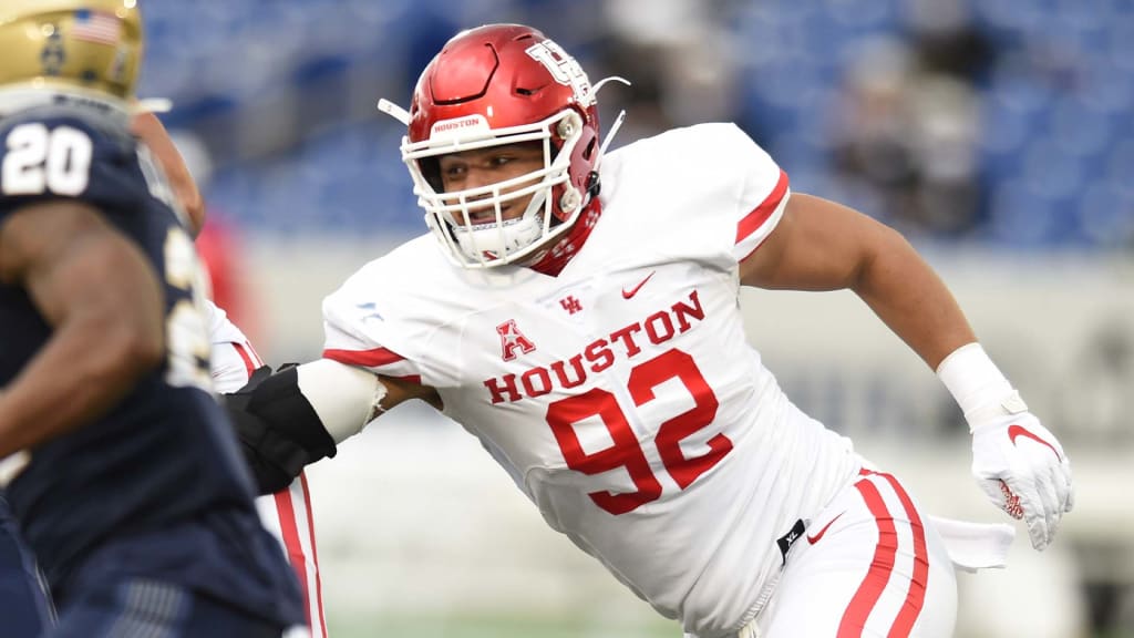Tampa Bay Buccaneers NFL Draft Picks & Grades 2022: Logan Hall and Luke  Goedeke Help Bolster the Trenches