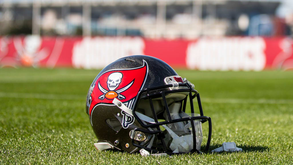 Tampa Bay Buccaneers 2023 Complete Free Agent List: Signings, New Arrivals,  Franchise Tag, Released, Re-Signed, UFA, RFA