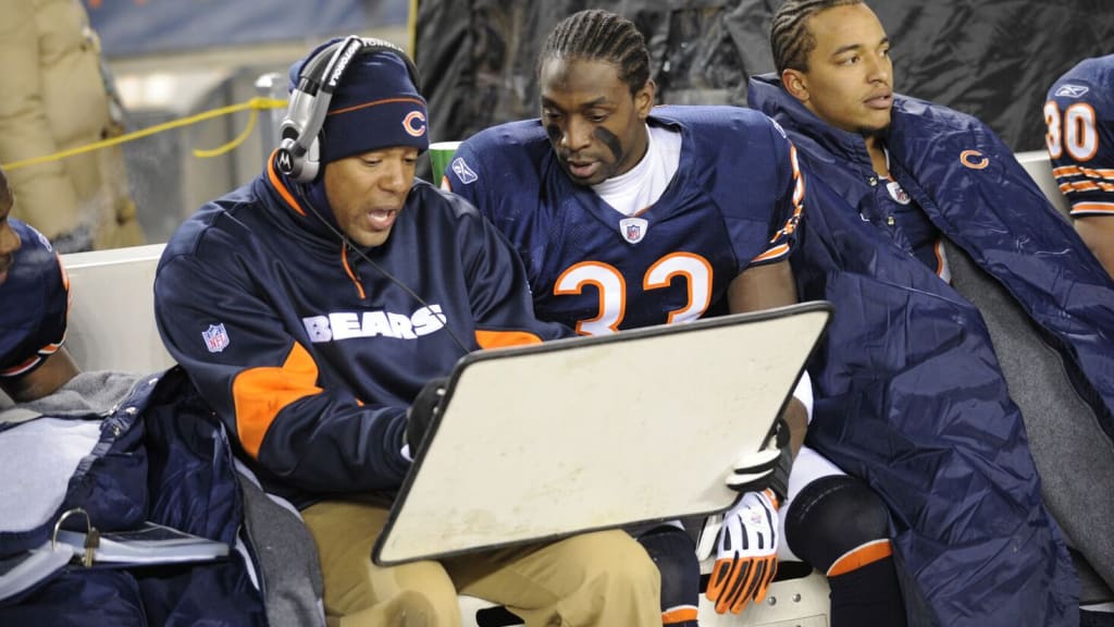 Report: Chicago Bears to put cornerback Charles Tillman on season