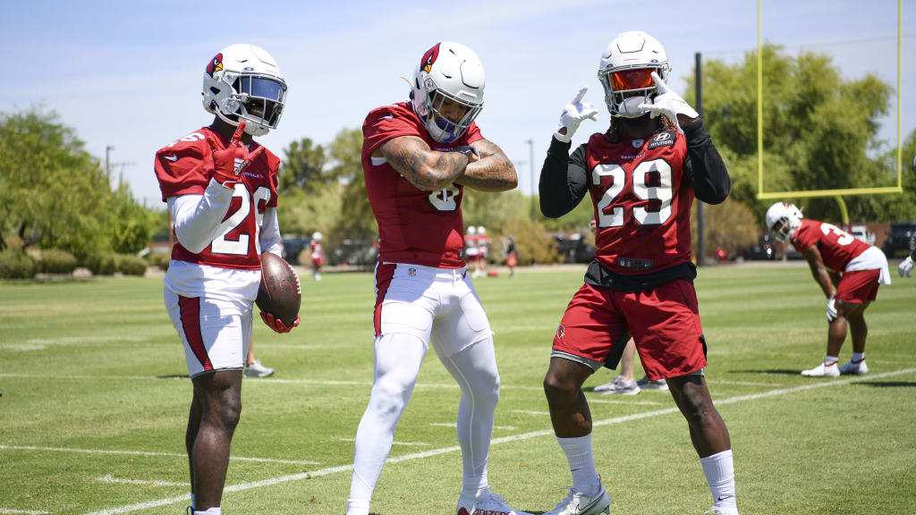 Why did the Cardinals sign James Conner? Team's backfield needs, change of  scenery spurred RB's bounce-back year