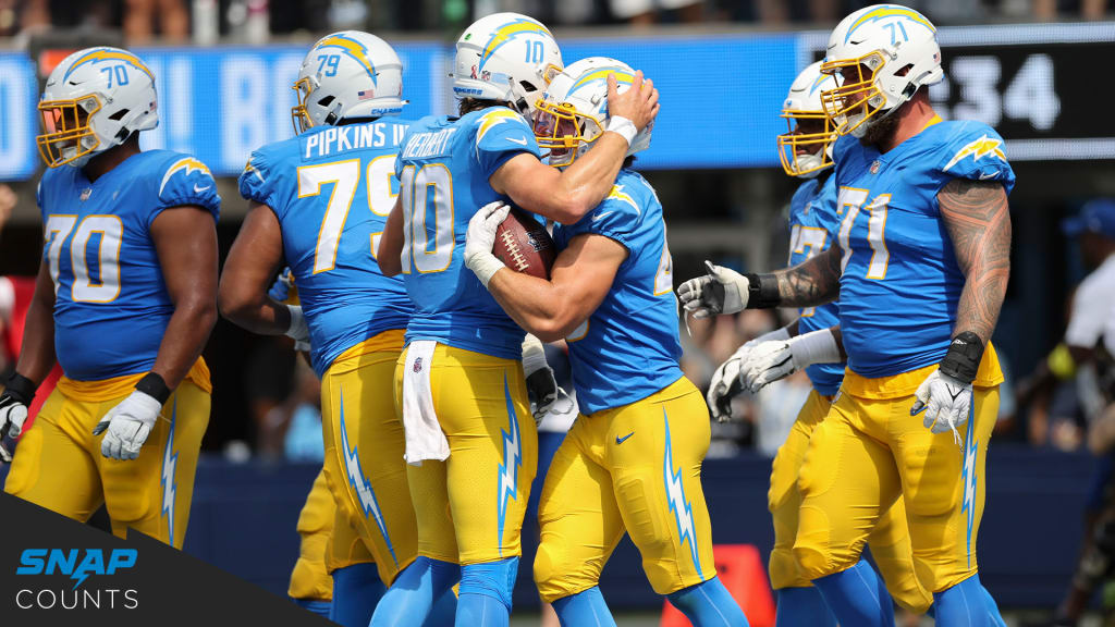 Mike Williams of the Los Angeles Chargers celebrates with Trey