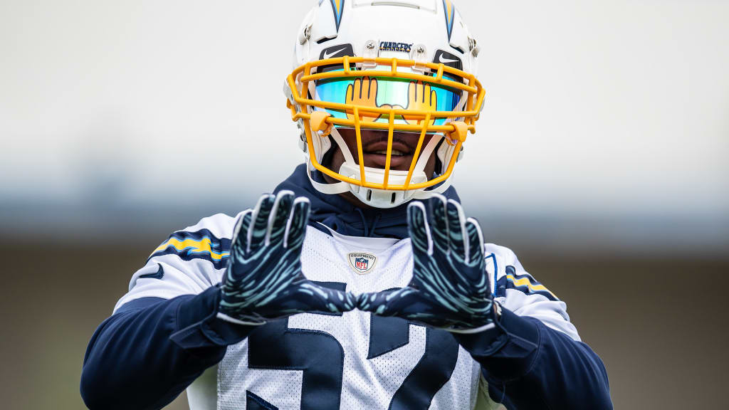 Denzel Perryman ready to spark Chargers defense after preseason