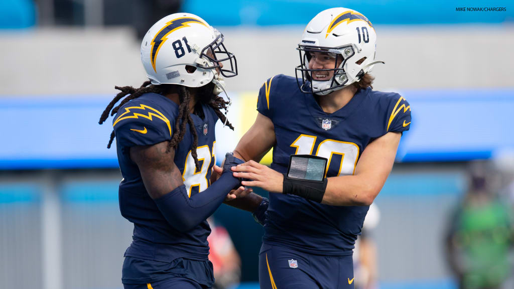 How the Chargers' coaches are developing Justin Herbert for the long term -  Sports Illustrated