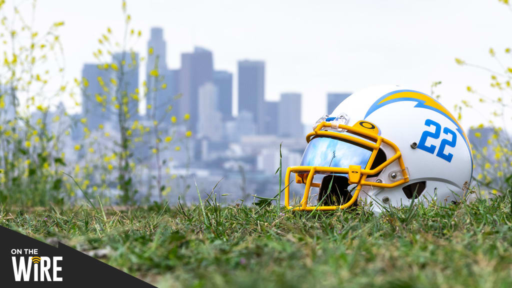 la chargers football schedule 2022
