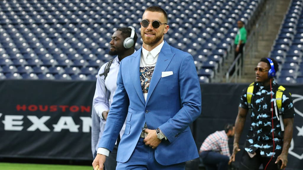 The Always Well-Dressed Travis Kelce Included in Sports Illustrated's  “Fashionable 50”