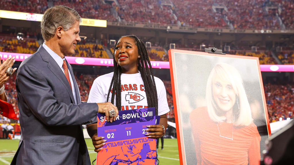 Raiders honor Las Vegas teacher named National Teacher of The Year