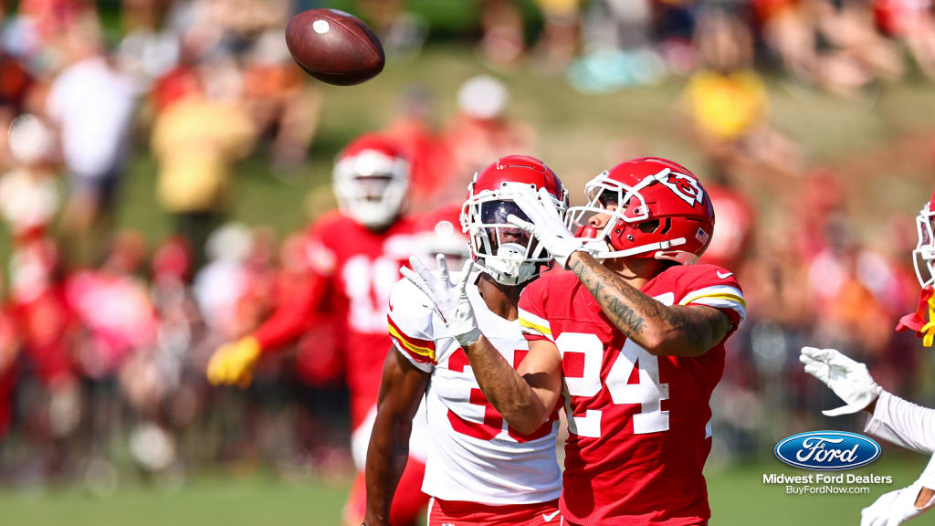 Chiefs: 3 players battling for roster spots who impressed in preseason  opener vs. Bears