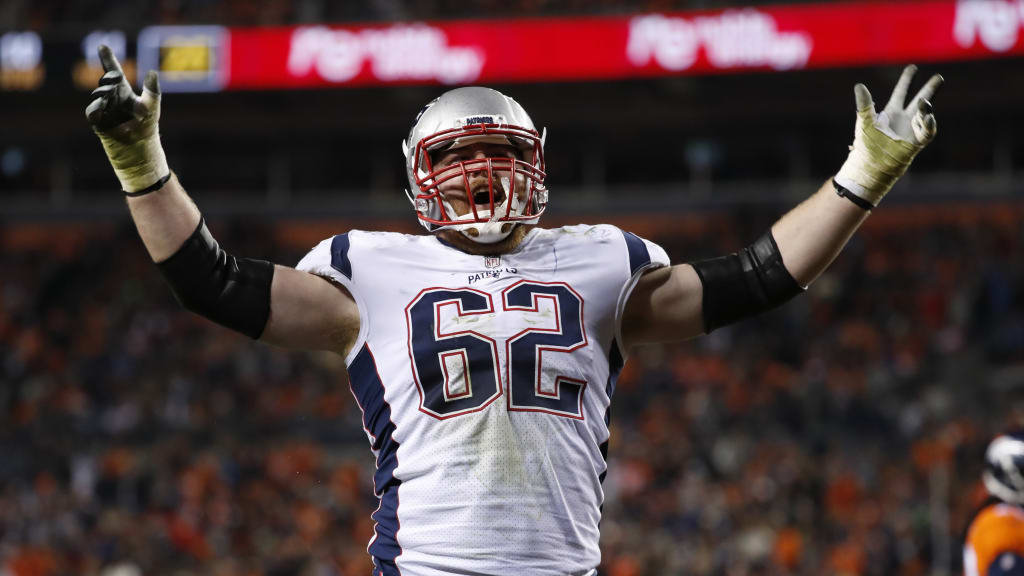 Kansas City Chiefs guard Joe Thuney during introductions before an NFL  football game against the Los Angeles Chargers, Thursday, Sept. 15, 2022 in Kansas  City, Mo. (AP Photo/Reed Hoffmann Stock Photo - Alamy