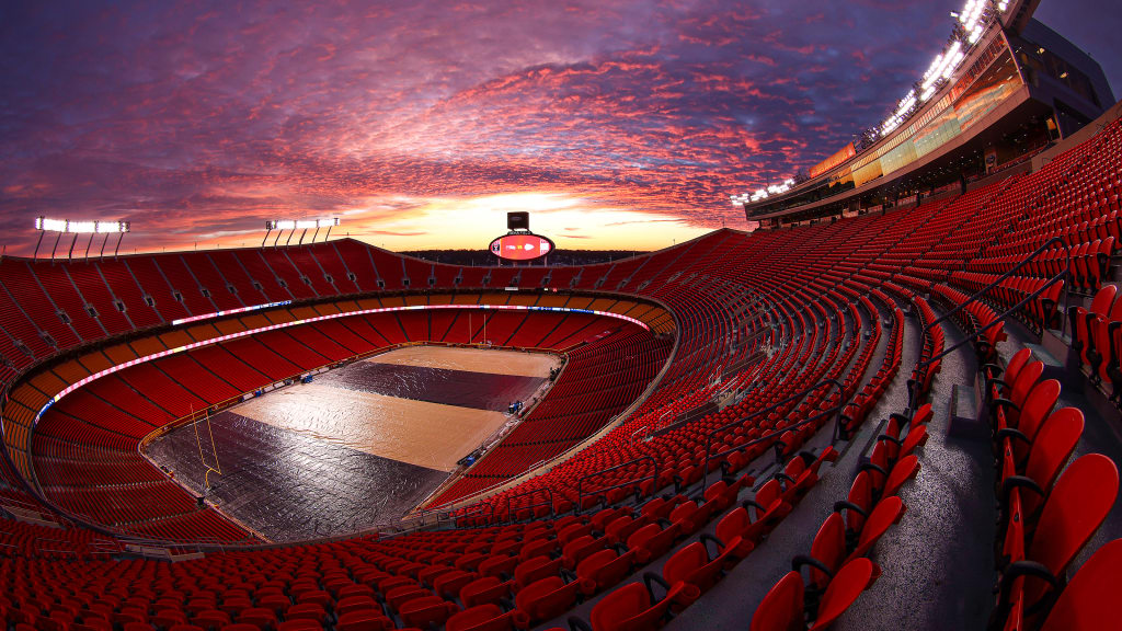 Warming centers will be available to Chiefs fans for Christmas Eve game