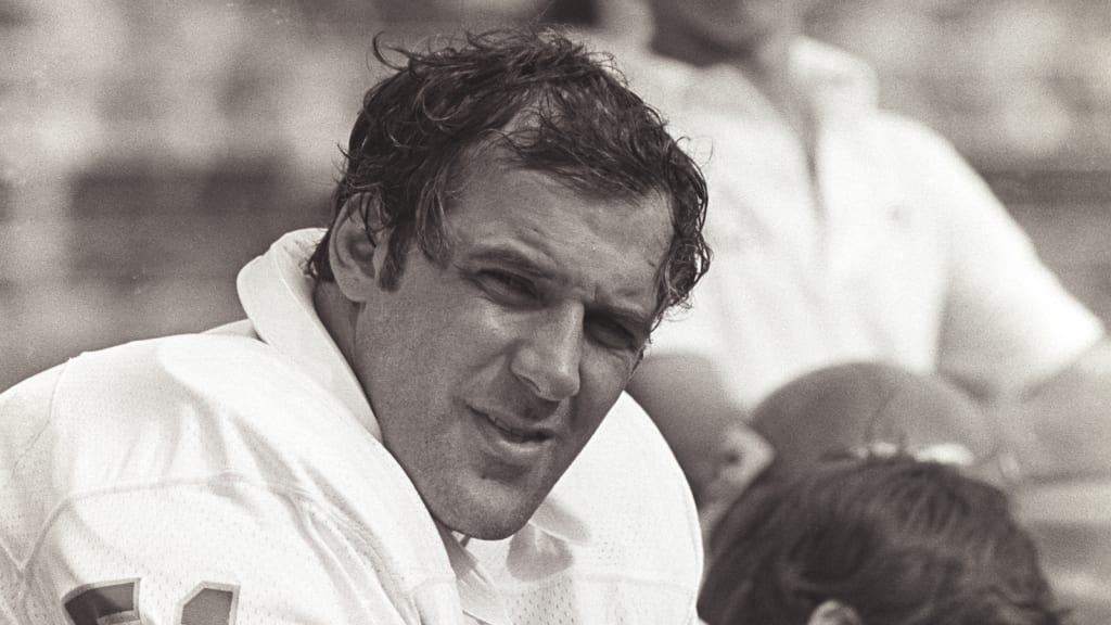 Hall of Famer Jim Lynch Passes Away - National Football Foundation