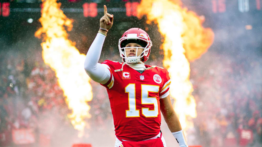 Patrick Mahomes on the Benefit of Playing for the AFC Title at Home: “We  Feed Off That Energy”