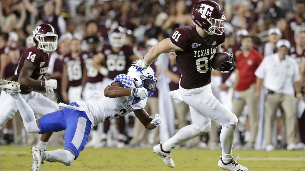 Jace Sternberger shakes off defenders for 27-yard pickup